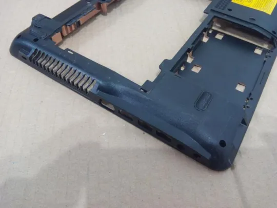 №330-3 Кришка дно піддон корпуса 13N0-YHA0V01 для MEDION X6816 X6815 оригінал Де купити