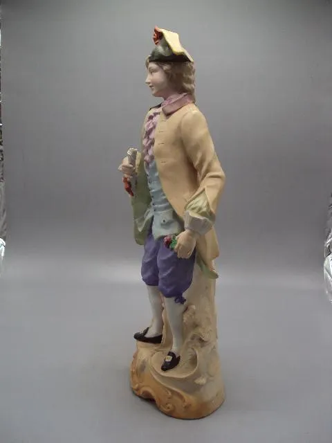 Фигура фарфор статуэка Германия клеймо PR кавалер с письмом свитком и розой высота 39 см №14497 З аукціону