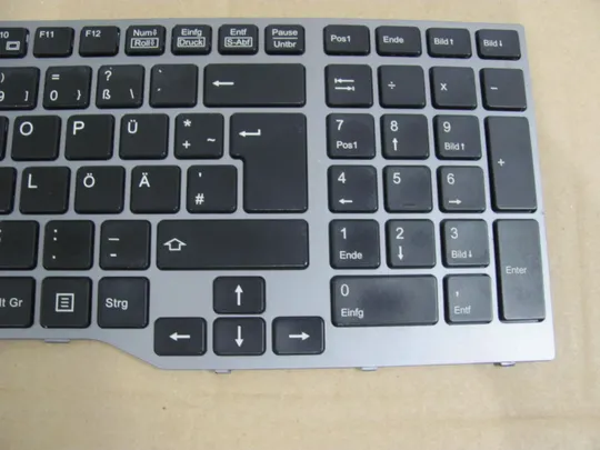 номер0563-13 клавіатура робоча з підсвіткою CP629311-04 CP629311-03 CP629311-02  для FUJITSU LIFEBOOK E754 E753, E756, E554, E557 оригінал Інтернет-аукціон