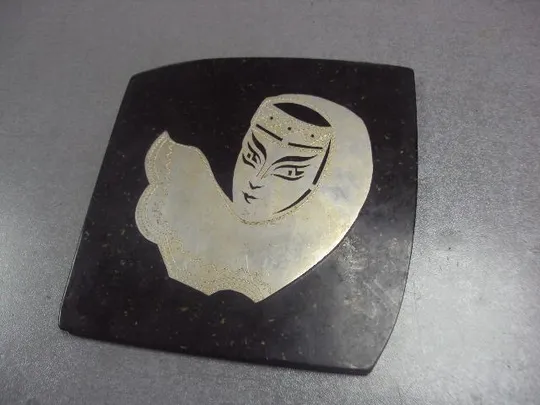 плакетка девушка дагестан №221 Ціна