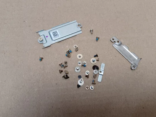 номер1060-6 комплектуюче кріплення гвинти для Dell Inspiron 7620 2in-1  оригінал Ціна