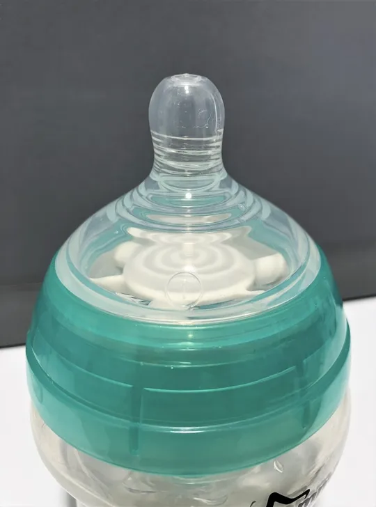 Пляшечка Tommee Tippee AntiColic (150 ml) З аукціону