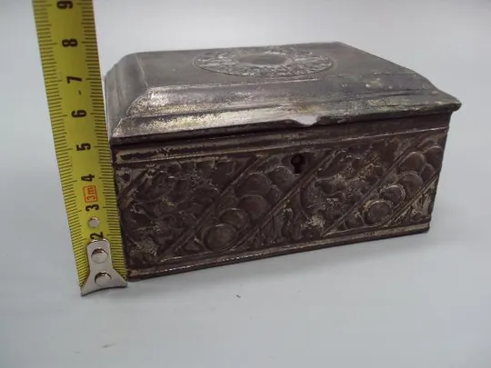 Купити Шкатулка металл узор листья листочки размер 11,5 х 8,5 см №13164