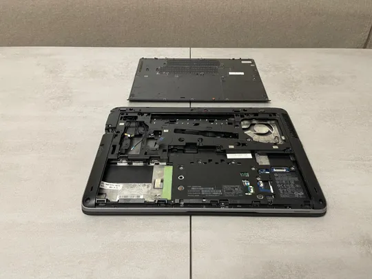 HP Elitebook 840 G1:корпус, топкейс, верхня частина корпусу, кришка клавіатури, кришка матриці, сервісна кришка в Україні