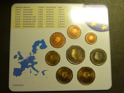 фото, Комплект євромонет Нідерландів 2001 UNC (Королева Беатрікс) повний комплект