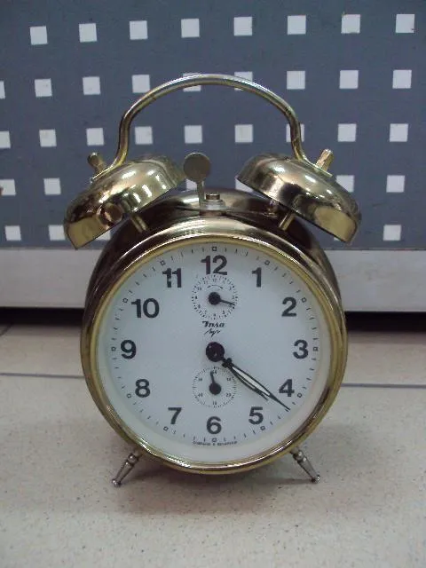 Часы будильник с колокольчиками Insa Луч Беларусь высота 16 см, диаметр 9,5 см Рабочие №11135 Ціна