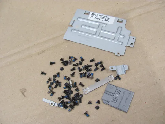 номер0906-2 комплектуюче гвинти  для DELL Precision 17 7710 M7710  оригінал Де купити