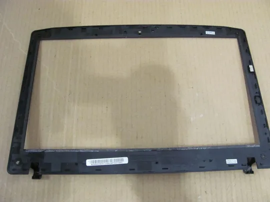 Купити 487-2 рамка матриці 60.4MX06.001 для MEDION P6816 E6228 оригінал