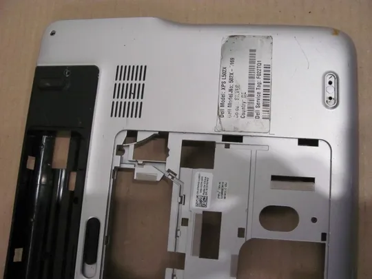 568-2 Кришка дно піддон корпуса 070FM3 3JGM6BCWI10 для Dell XPS 15 L501X L502X P11F оригінал Інтернет-аукціон