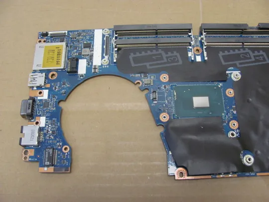 номер0966-5 материнська плата Mainboard Материнка Основна плата Системна плата Плата системи Laptop motherboard мамка  ноутбучна плата APW50 LA-C381P 848221-001 i7-6700HQ SR2FQ  для HP Zbook 15 G3 G4 оригінал З аукціону