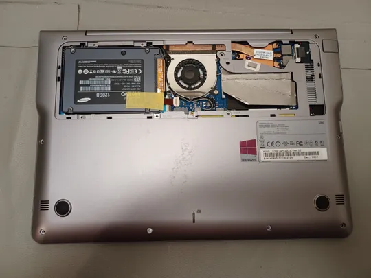 0847... SAMSUNG NP530U3C NP530  core i7-3517u 4gb 120gb  НІМЕЧЧИНА Недорого