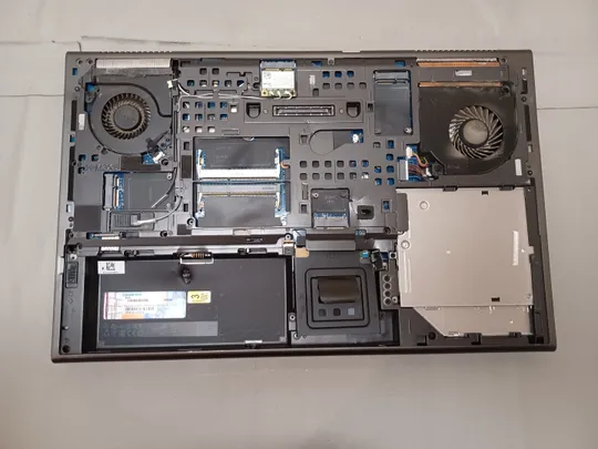 0835 Dell Precision M6800  core  I7 НІМЕЧЧИНА Недорого