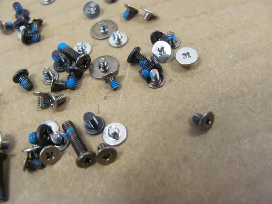 номер0825-20 комплектуюче гвинти   для HP ZBOOK 14U G5 G6 Elitebook 745 840 850 G5 G6 оригінал З аукціону