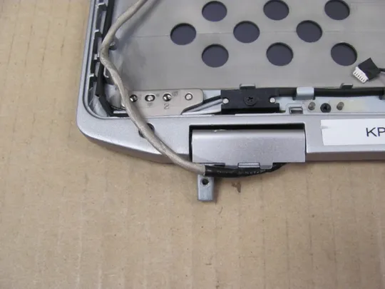 706-2 кришка матриці 0C5Y8R AM0LH000202 з петлями і шлейфом  для Dell Latitude E6530 оригінал З аукціону