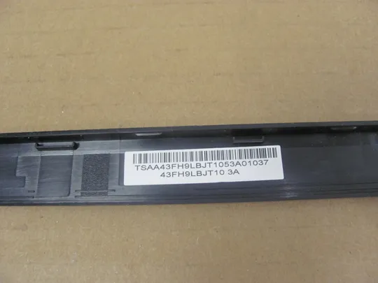 номер0880-4 рамка матриці matrix frame Окантовка дисплея Рамка екрана Корпус рамка матриці EAFH9006010 43FH9LBJT10 для FUJITSU LIFEBOOK A555  оригінал Недорого