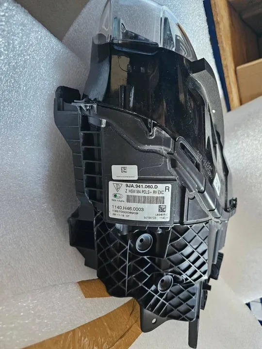 Фара правая LED Matrix Porsche Taycan 9ja941060d Продаж