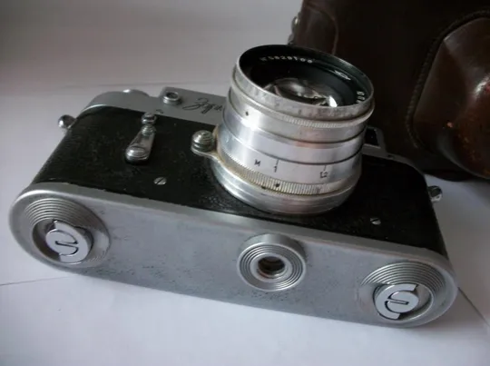 Фотоаппарат Зоркий-4, рельефные рамки на окнах [коллекц] 1958-г, Юпитер-8 с буквой П, Футляр, крышка Продаж