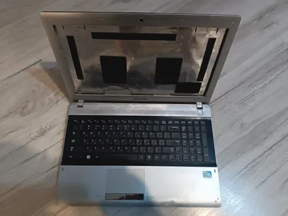 фото, Корпус для ноутбука Samsung RV518 весь в зборі з клавіатурою та тачпадом