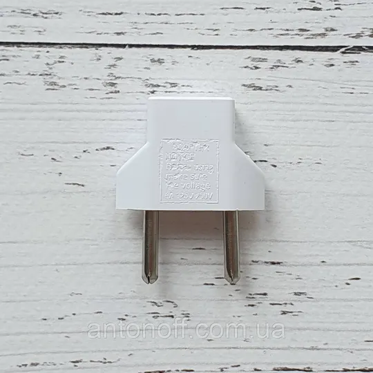 Купити Мережевий перехідник адаптер з американської на євро вилку EU розетка 6A 125V-250V Білий