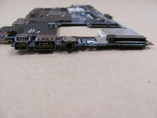 647-12 материнська плата VAZ50 LA-9431P SR1EN i3-4030U  для Dell Latitude E7240  оригінал Продаж