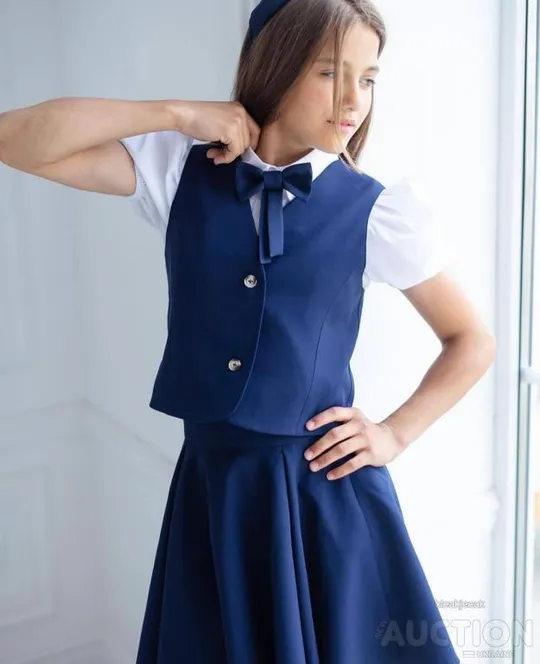 Купити Комплект жилет та спідниця для дівчинки колір темно синій