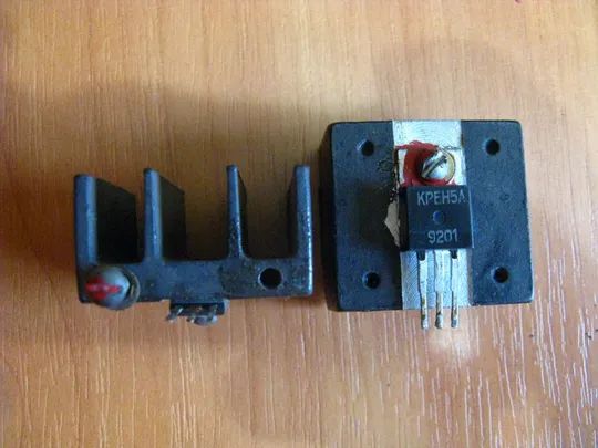 Радіатори для транзисторів(6)  КТ814 - 819 ПАРА З аукціону