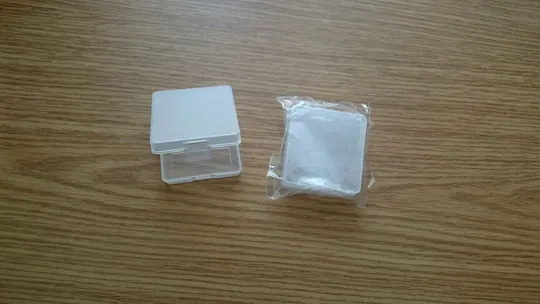 Коробка бокс кейс Футляр на 2 аккумулятора Крона 9V Де купити