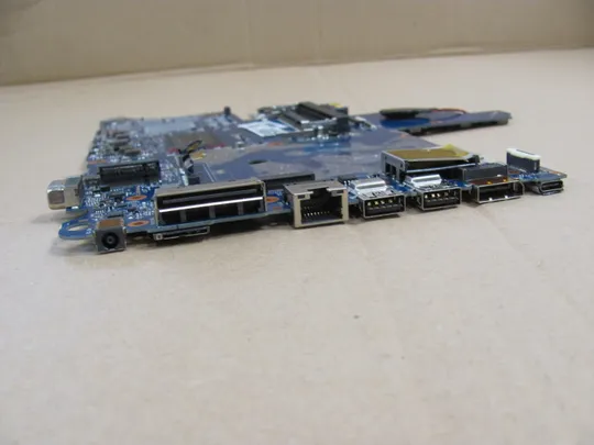 540-20  материнська плата 6050A2723701 840716-001 i5-6200U для HP ProBook 640 G2 650 G2   оригінал Характеристики