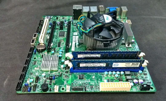 Купити материнская плата microATX сокет LGA 1156 supermicro C7SIM-Q + процессор Intel Core i5-650 3.20-3,46