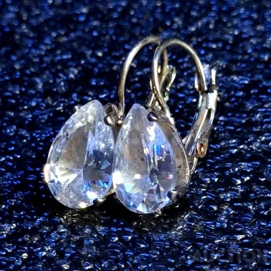 Сережки біжутерія. Недорого