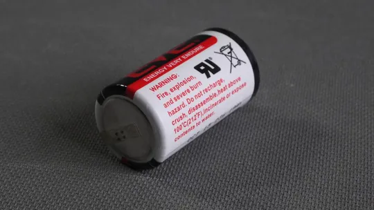 Купити литий-ионная батарея Li-ion ER34615 D 3.6V 19000mAh для LED фонариков 12В