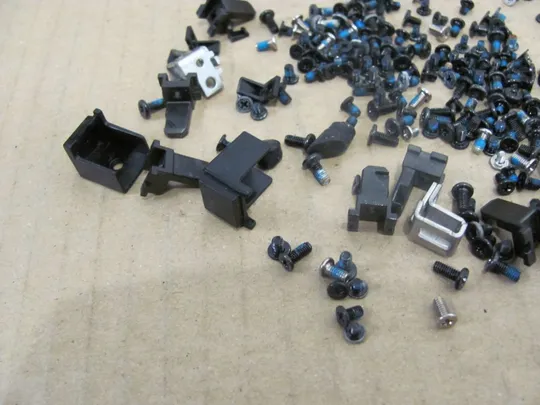 номер0033-8 комплектуюче гвинти для HP EliteBook 8560P 8570P оригінал з декількох ноутів! Продаж