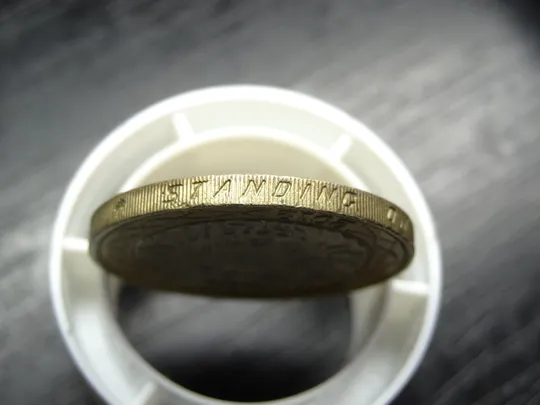 2 фунта 2012 Британія З аукціону