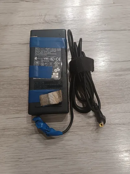 фото, Адаптер живлення для ноутбука Asus 19V-4.74A 90W (5.5 х 2.5 mm )