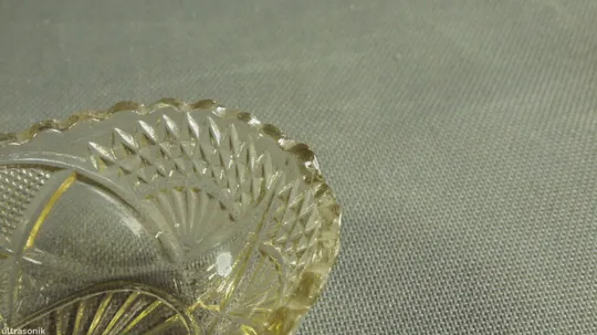 Ваза овальна низенька міні стара радянська карамельне скло Вживане Недорого