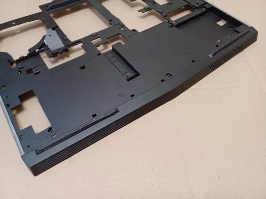 номер1059-1 Кришка дно AP1QB000500 0X2J1T  для Dell Alienware 17 M17X  R4  піддон корпуса нижний корпус для ноутбука низ корпус D cover-D  оригінал в Україні
