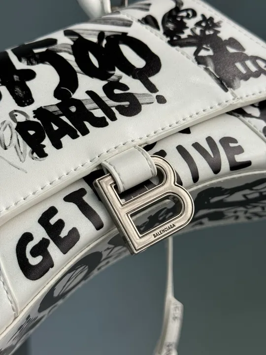 Сумка Balenciaga Hourglass Small Handbag Graffiti in White 99338 в Україні