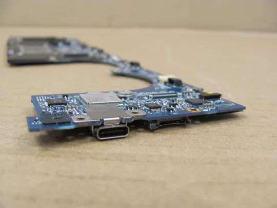 840-26 материнська плата SRGKY  i5-10210U 0XVGGW EDP35 LA-H931P  для Dell XPS 13 XPS13  7390 оригінал Де купити