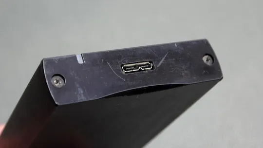 1Tb внешний жесткий диск HDD Iomega Prestige p/n:LPHD-UP3 External Black USB 3.0 З аукціону