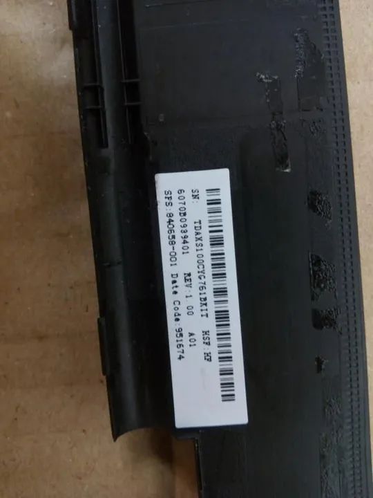 №167-10 рамка матриці 840658-001 6070B0939401 для HP Probook 640 G2 645 G2 оригінал Продаж