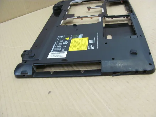 490-4 кришка матриці 13N0-YVA0V11 для MEDION P7818 E7221 оригінал Де купити