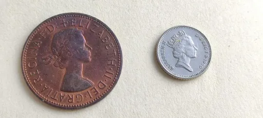 Две старые монеты с портретом королевы Великобритании Елизаветы Второй Великобритания bf855. Ціна