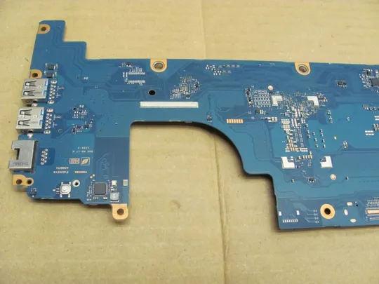 6-54 материнська плата i5-4200U SR170 FAUXSY3 A3667A для Toshiba Portege Z30 Z30-A оригінал в Україні