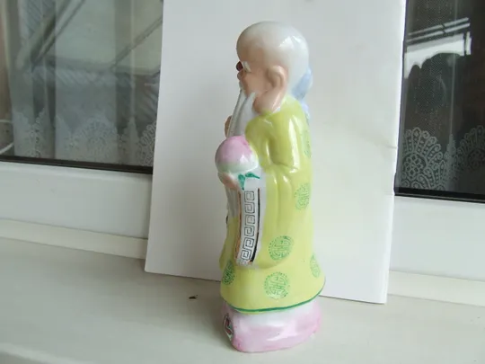 Фарфор Шусин с персиком и палкой старая раз . 22 х 11 см. Азия. З аукціону