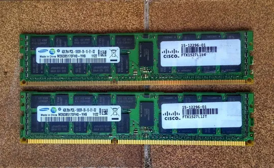 8Gb серверная память два модуля по 4Gb Samsung 2Rx4 PC3-10600R ECC Ціна