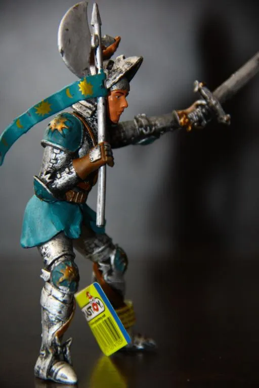рыцарь с мечем и алебардой 90-100мм PLASTOY Франция Де купити