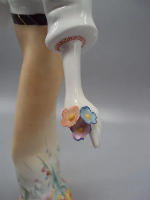 Фигура фарфор статуэтка Румыния JRJS CLUJ девушка с бабочкой и цветами высота 41 см №65 Продаж