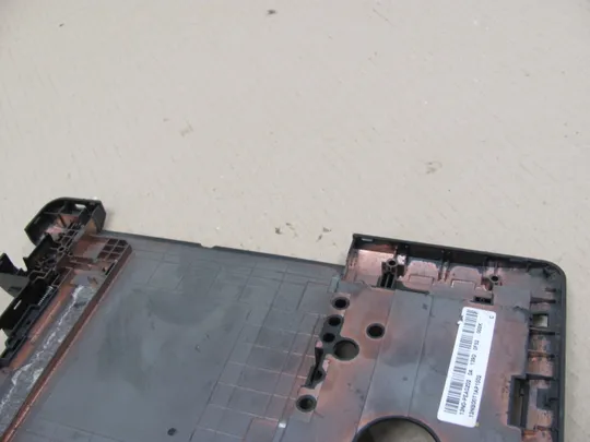 номер0209-31  Кришка, дно, піддон корпуса,нижний корпус(дно)для ноутбука,низ,дно,поддон,нижняя часть  без usb справа 13N0-PEA0Z2  для Asus  A550C X550 X552, F552, R510 P550 оригінал Де купити