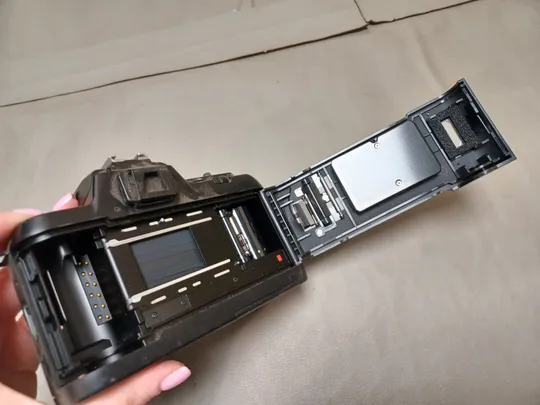 0408 дзеркальна камера   Nikon F-401   НІМЕЧЧИНА Інструкція