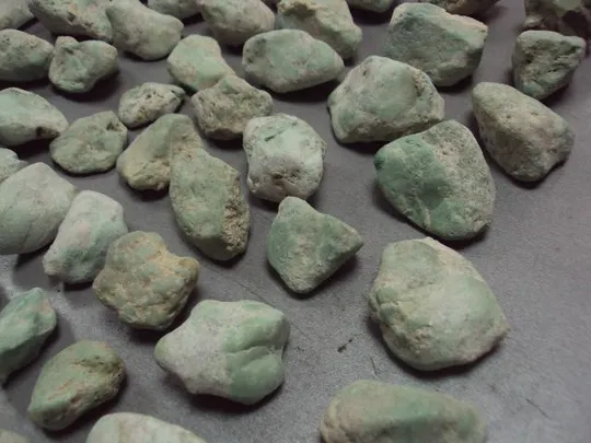 Камни минералы Варисцит необработанный вес 2 кг 708 грамм лот №11837 Інтернет-аукціон